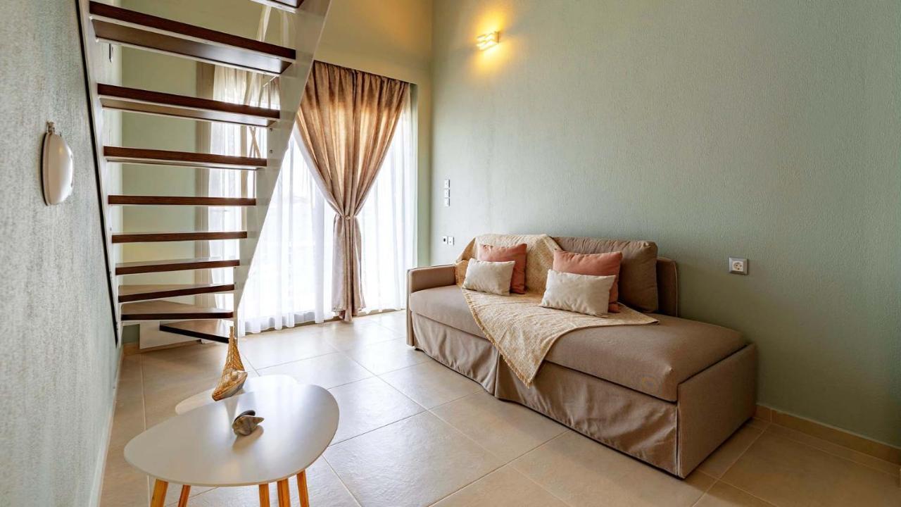 Estelle Family Luxury Apartments & Suites Gerakini Exteriér fotografie